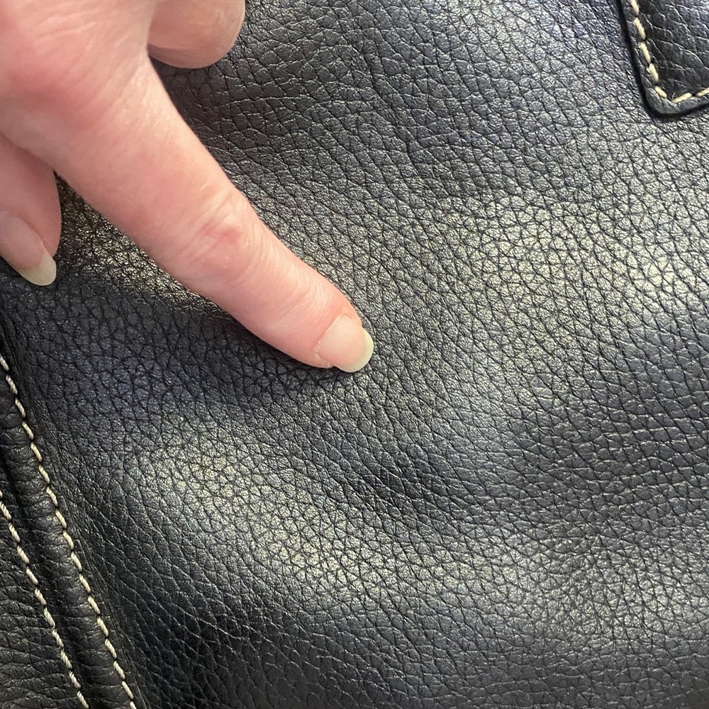 Kate Spade North / South Black Leather Tote Bag - Picture 2 of 9